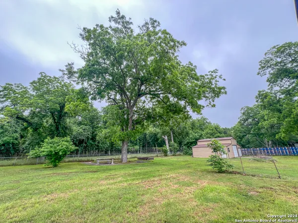 $1,600 | 113 Lake Forrest Drive, Seguin, TX 78155