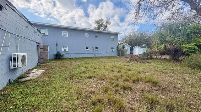 $19 | 625 South Collins Street, Plant City, FL 33563