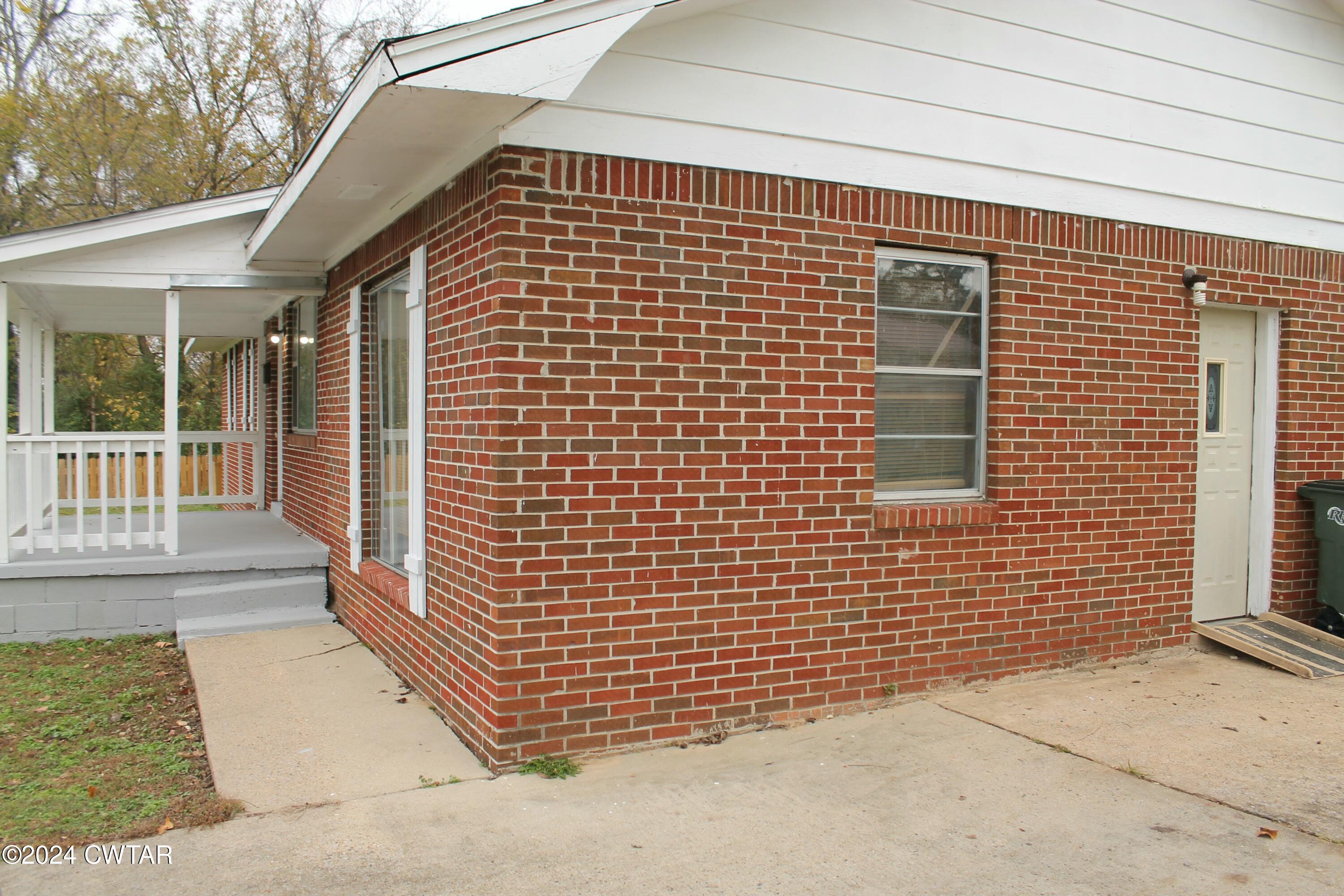 322 Jones Street Newbern, TN 38059 - Photo 2 of 16 tempImageWWE5rs