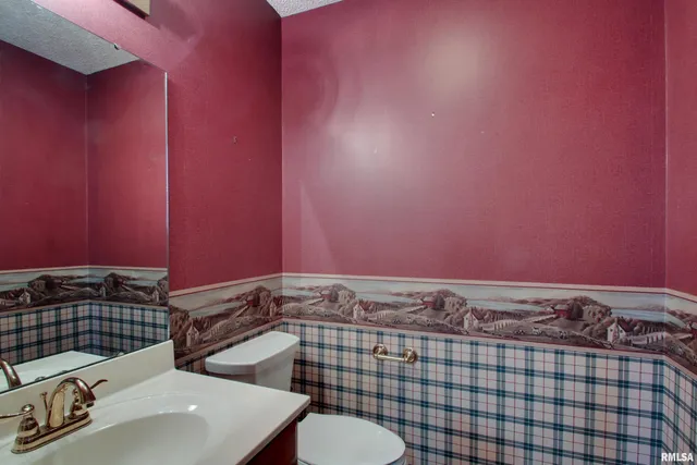 $425,000 | 3130 Acadia Way, Quincy, IL 62301