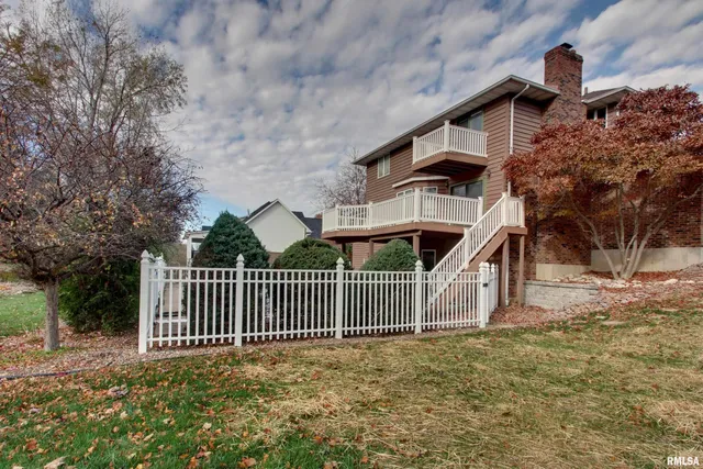 $425,000 | 3130 Acadia Way, Quincy, IL 62301