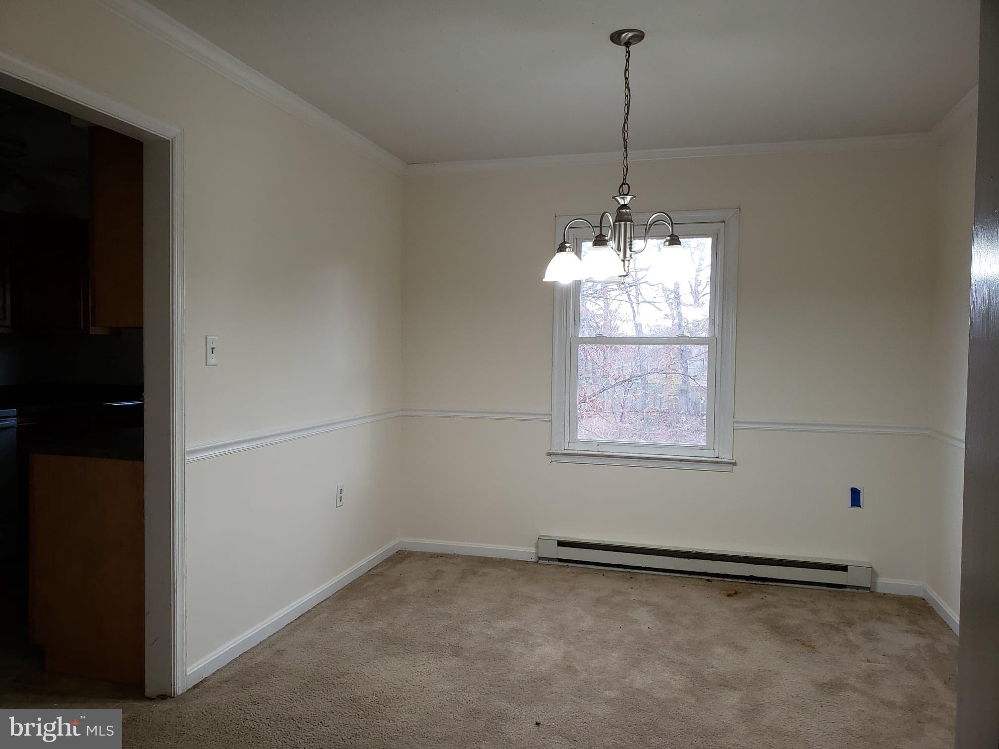 215 Ridgefield Avenue Stephens City, VA 22655 - Photo 7 of 21 Dining Room
