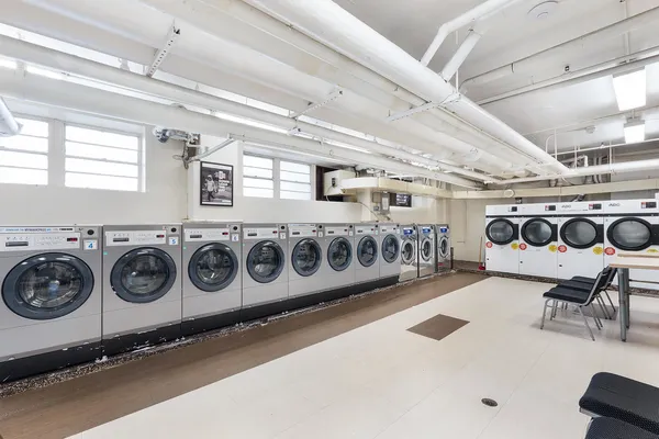 $1,975 | 201 St Pauls Avenue, Unit 17P, Jersey City, NJ 07306