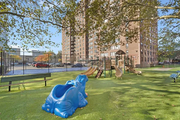 $1,975 | 201 St Pauls Avenue, Unit 17P, Jersey City, NJ 07306