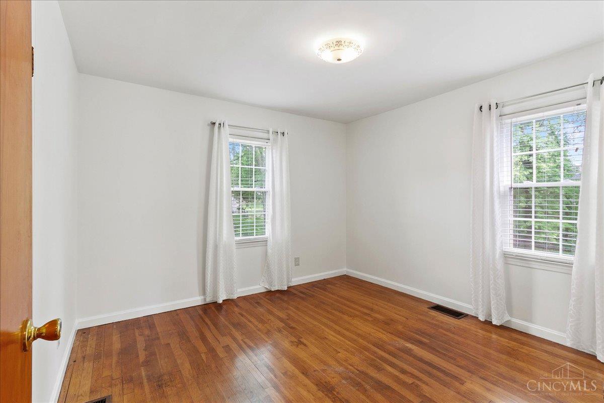 1001 Gaskins Road Cincinnati, OH 45245 - Photo 12 of 27 Gallery Image 12