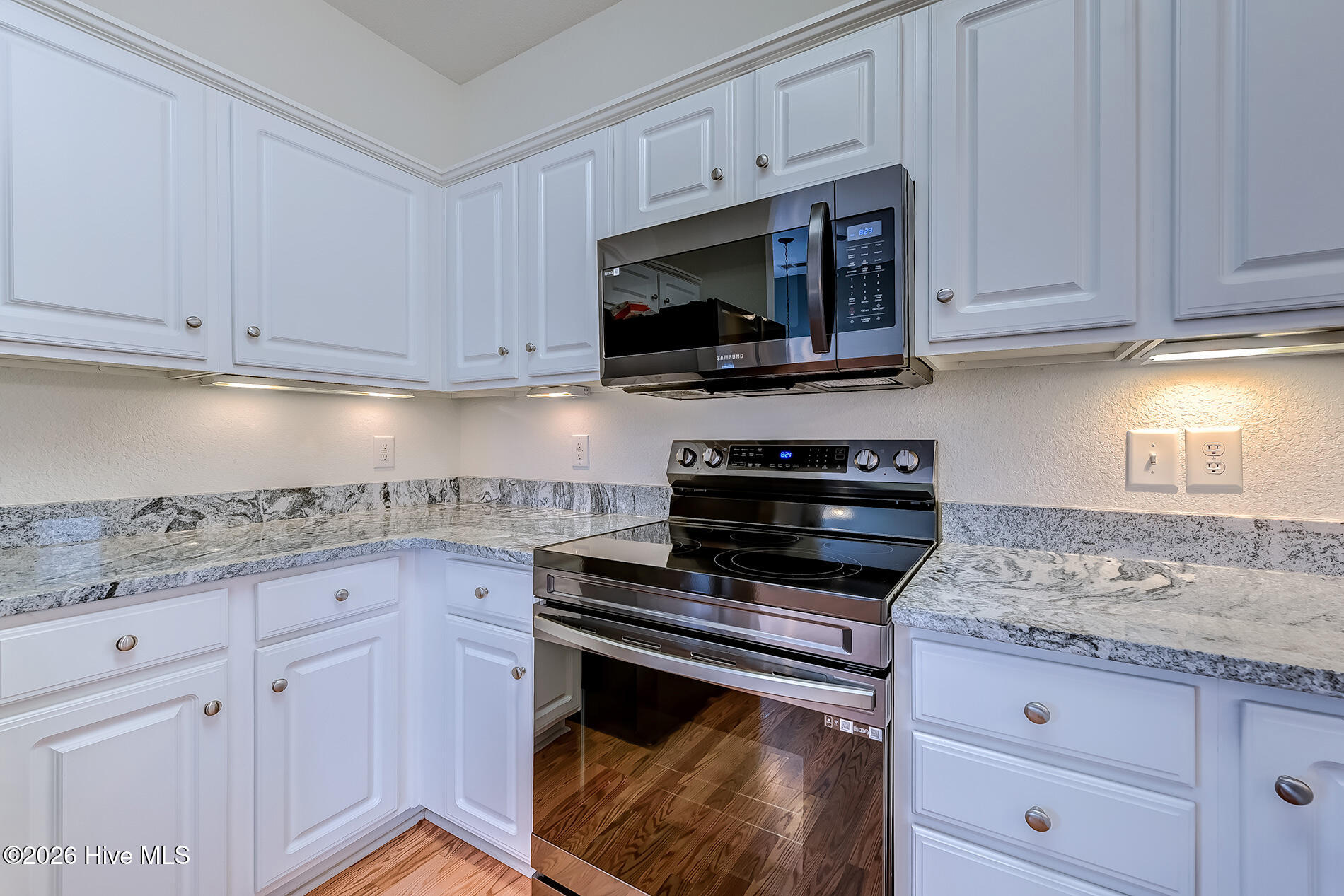 379 Wampee Street Calabash, NC 28467 - Photo 29 of 46 379Wampee-kitchen5