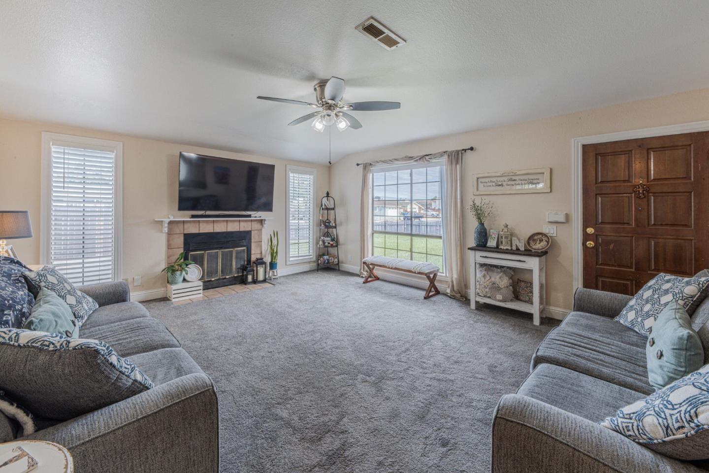 400 Granada Street Soledad, CA 93960 - Photo 8 of 34