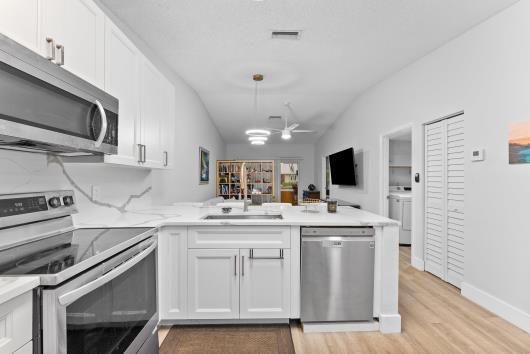 18861 Argosy Drive Boca Raton, FL 33496 - Photo 3 of 29 6adywjfg33