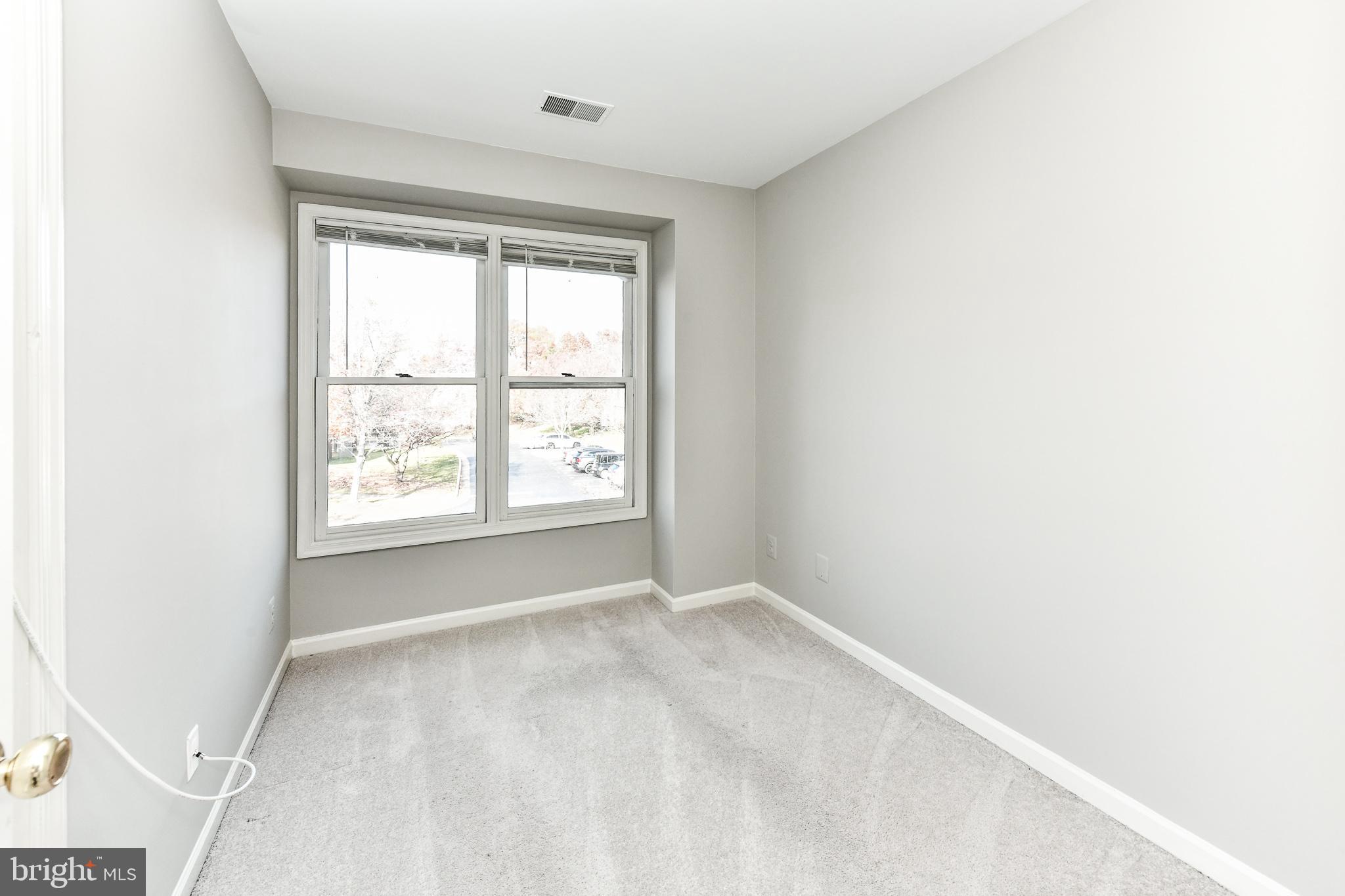 43852 Laburnum Square Ashburn, VA 20147 - Photo 21 of 27