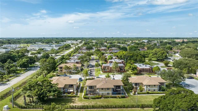 $212,500 | 1458 North Lawnwood Circle, Unit 29C, Fort Pierce, FL 34950