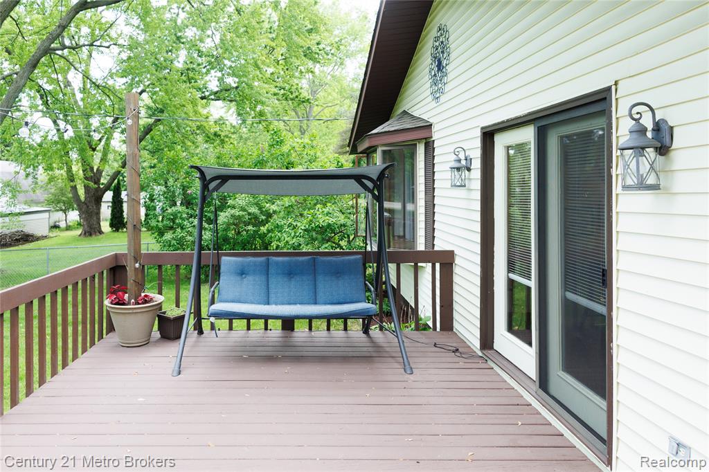 4447 East Stanley Road Genesee, MI 48437 - Photo 5 of 38