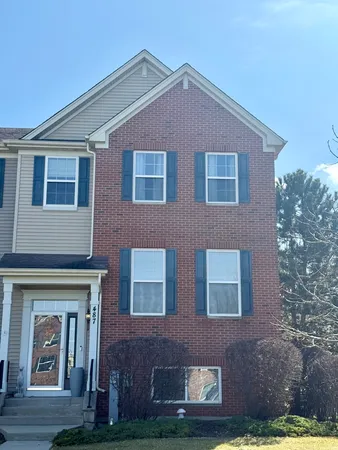 $399,000 | 487 Town Center Boulevard, Gilberts, IL 60136