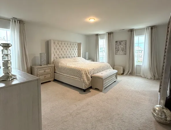 $399,000 | 487 Town Center Boulevard, Gilberts, IL 60136