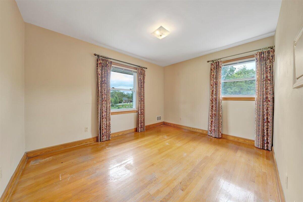 1808 Malvern Road Southwest Roanoke, VA 24015 - Photo 16 of 35 Bedroom Two
