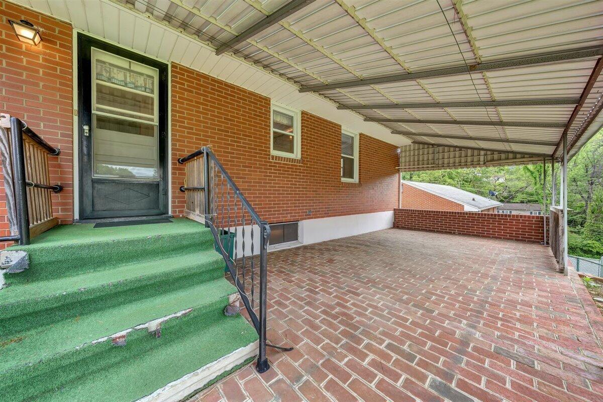 1808 Malvern Road Southwest Roanoke, VA 24015 - Photo 27 of 35 Covered brick patio