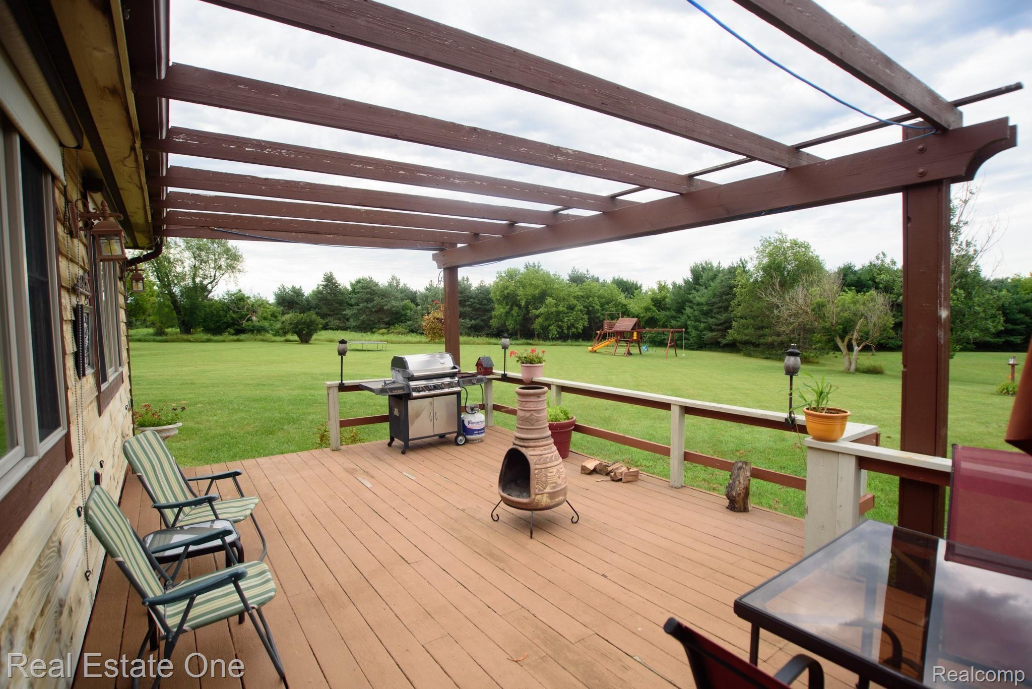 9742 Clyde Road Fenton, MI 48430 - Photo 42 of 54 DSP_3676.jpg