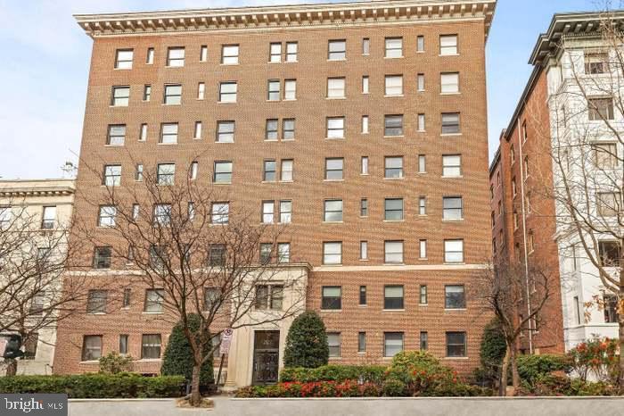 2127 California Street Northwest, Unit 102 Washington, DC 20008 - Photo 1 of 10 a front view of a building