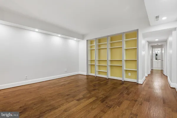 $3,300 | 2127 California Street Northwest, Unit 102, Washington, DC 20008