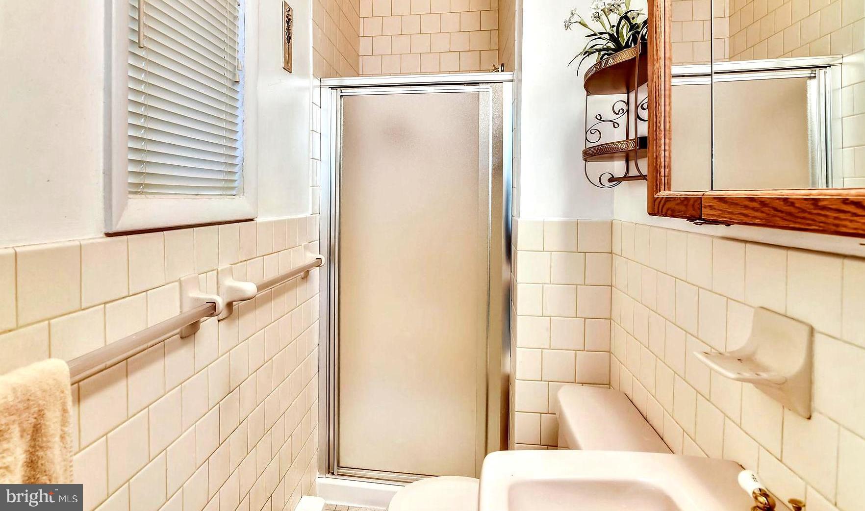 1661 Fairview Beach Road Pasadena, MD 21122 - Photo 23 of 37 Attractively Appointed and Tiled Master Bath
