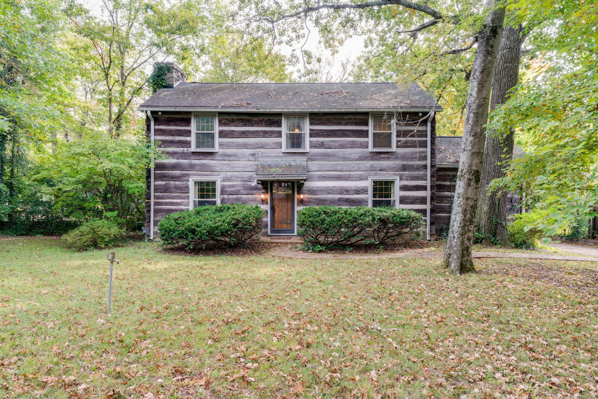 4615 Log Cabin Road Nashville, TN 37216 - Photo 1 of 28 Gallery Image 1