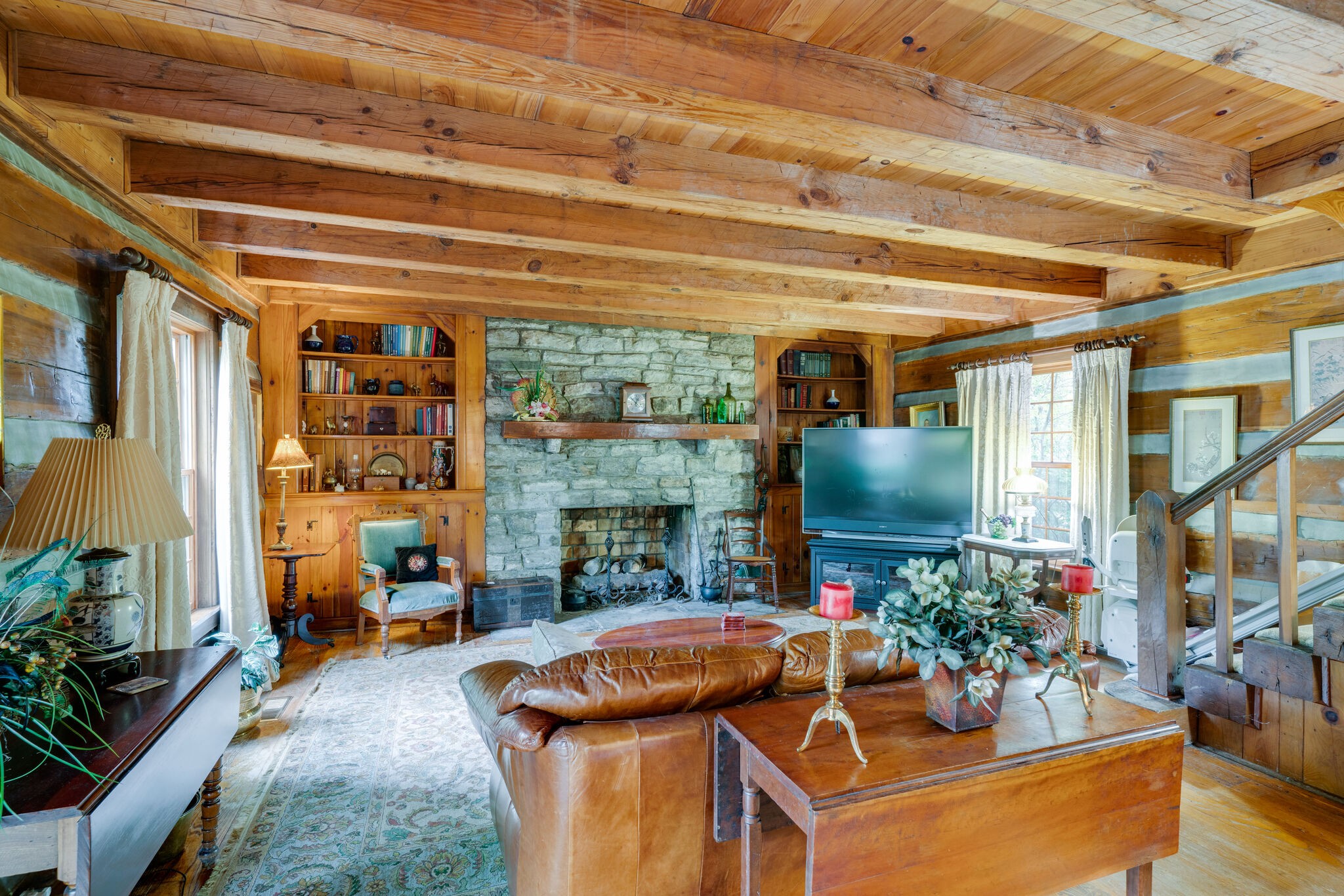 4615 Log Cabin Road Nashville, TN 37216 - Photo 2 of 28 Gallery Image 2