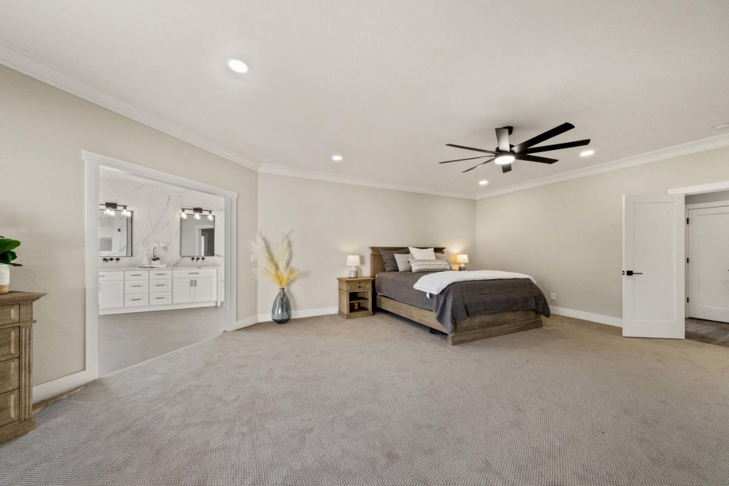 935 Union Road Hollister, CA 95023 - Photo 19 of 48 Gallery Image 19