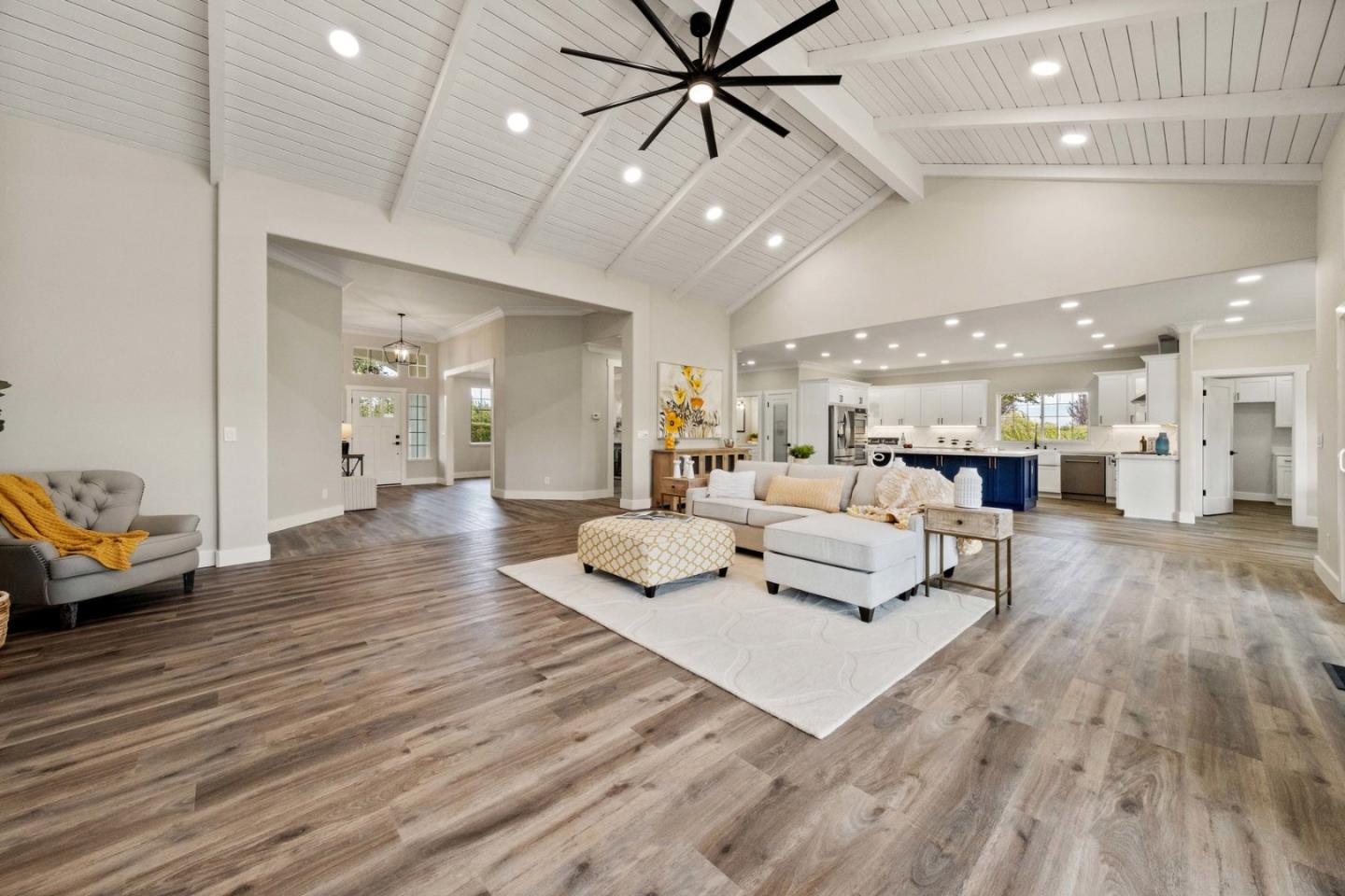 935 Union Road Hollister, CA 95023 - Photo 10 of 48 Gallery Image 10