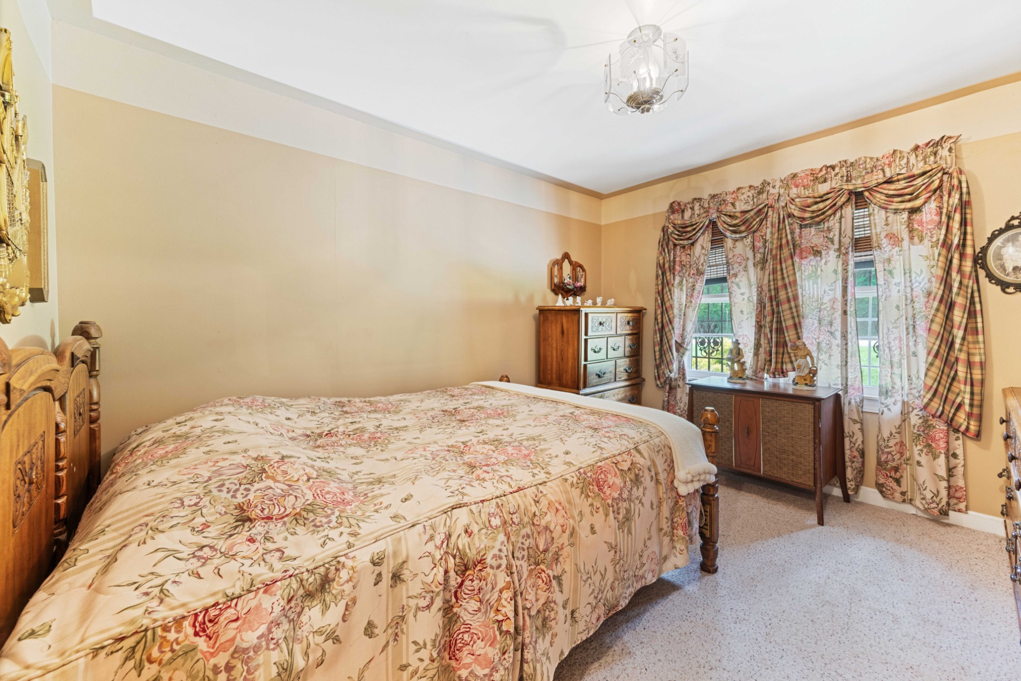 4519 Highway 100 Decaturville, TN 38329 - Photo 12 of 31 a bedroom with a bed and a window