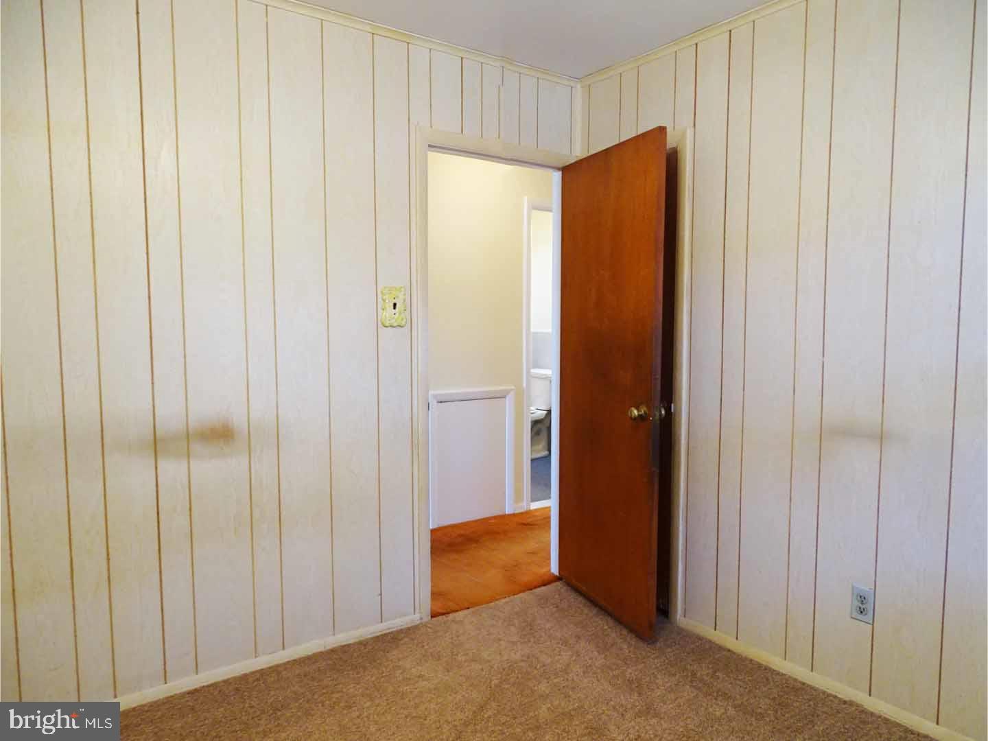 8841 Blue Grass Road Philadelphia, PA 19152 - Photo 17 of 25 Bedroom 3