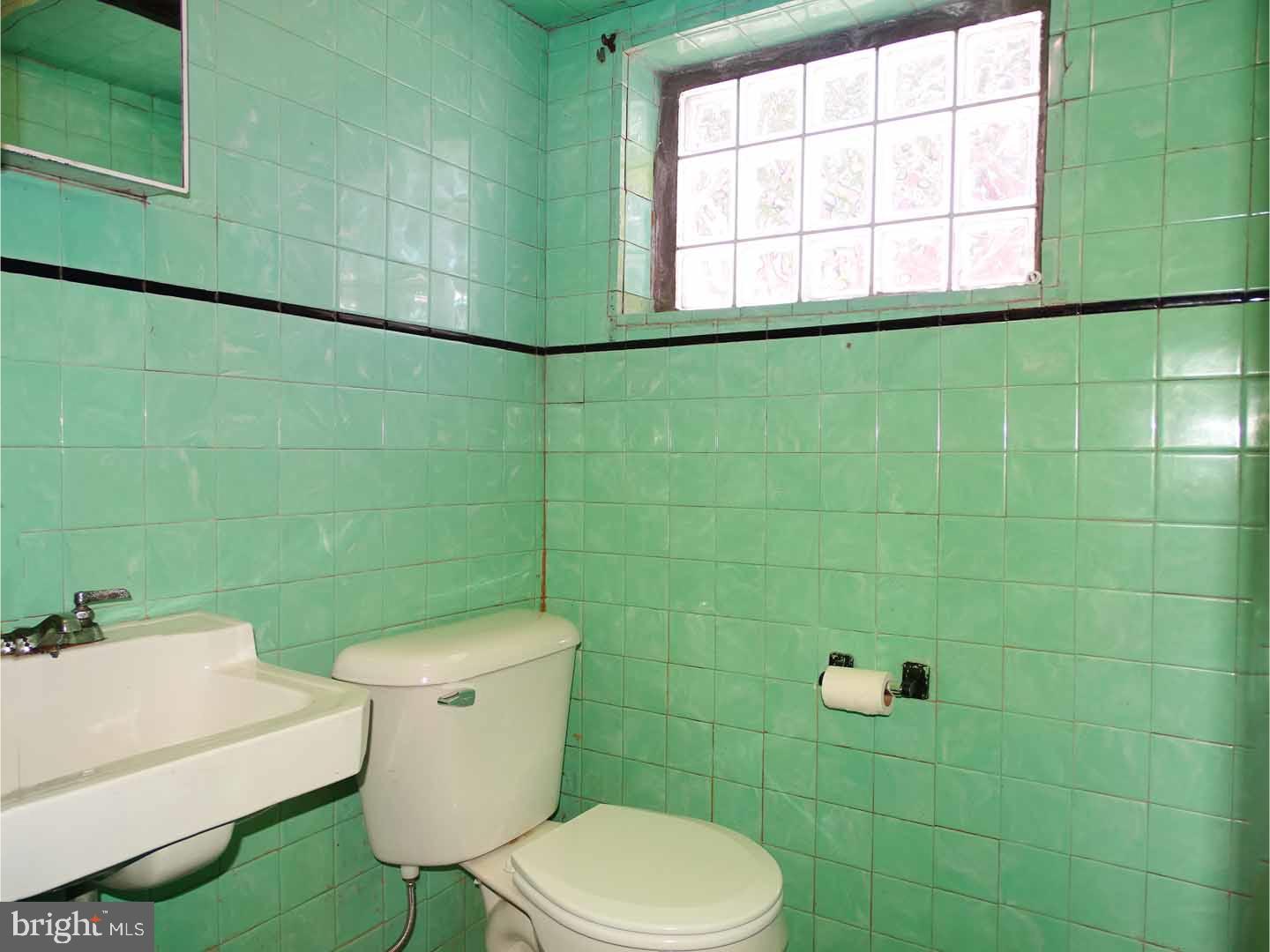 8841 Blue Grass Road Philadelphia, PA 19152 - Photo 20 of 25 Basement