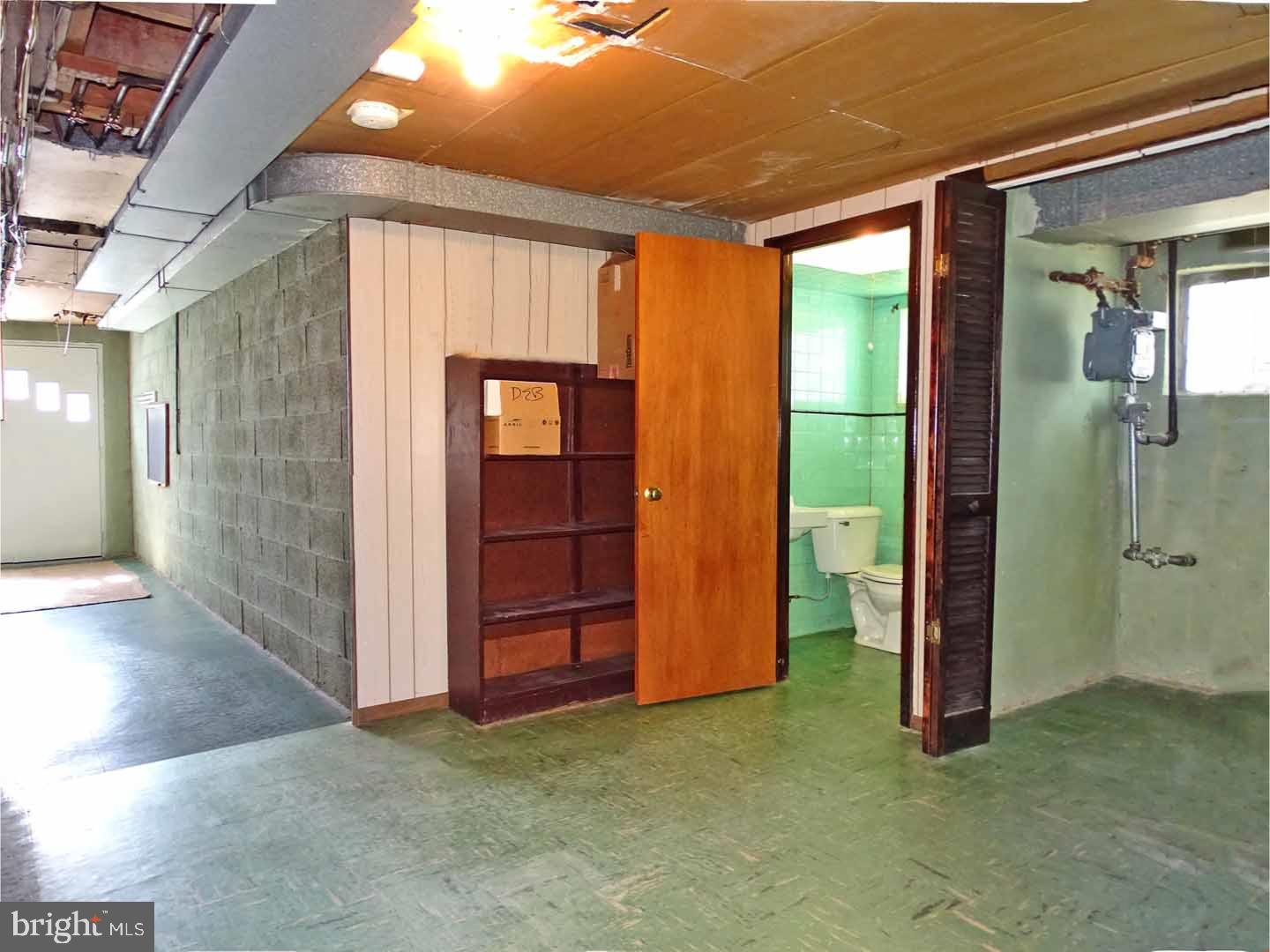 8841 Blue Grass Road Philadelphia, PA 19152 - Photo 22 of 25 Office / Study