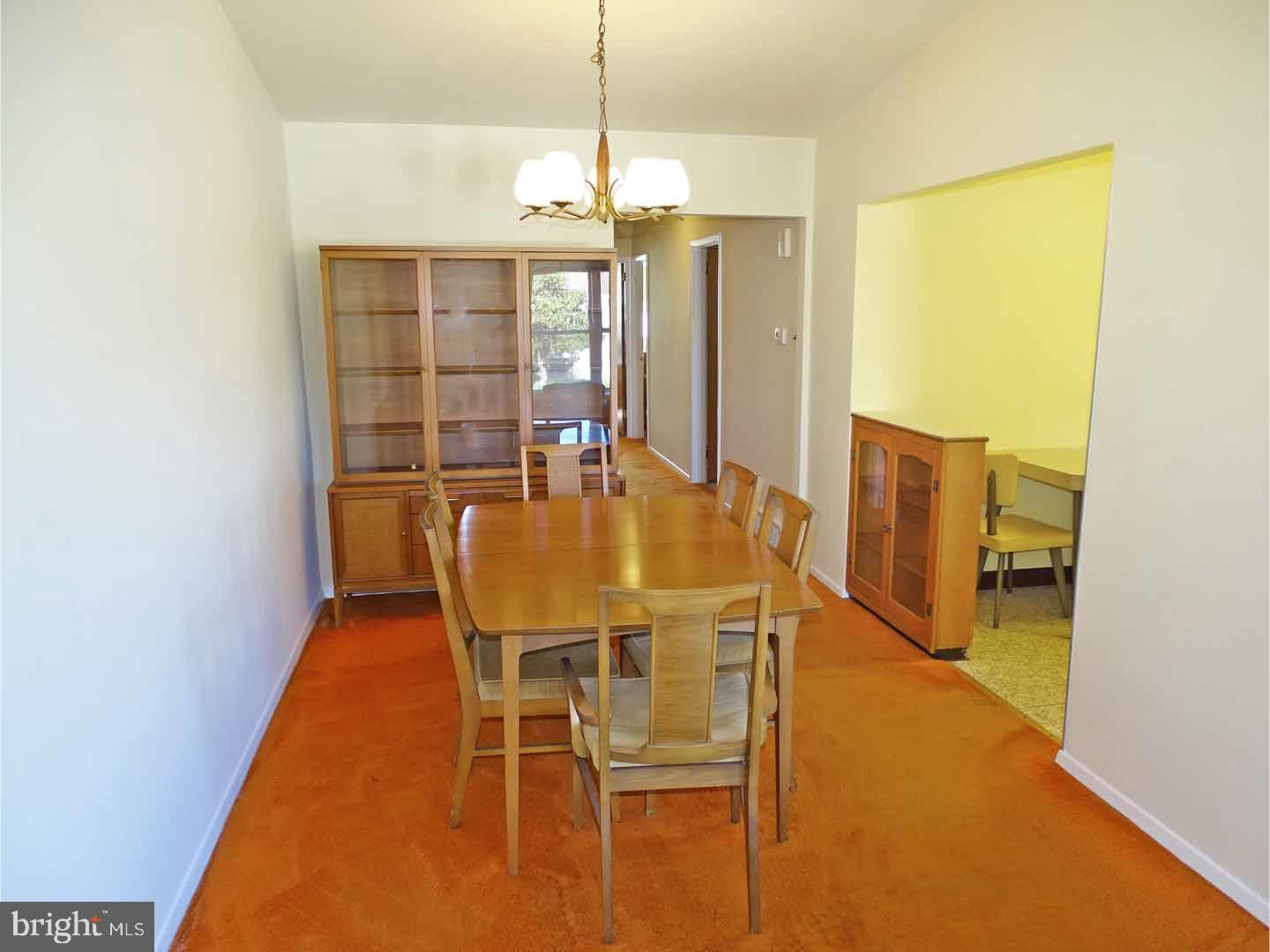 8841 Blue Grass Road Philadelphia, PA 19152 - Photo 8 of 25 Dining Room