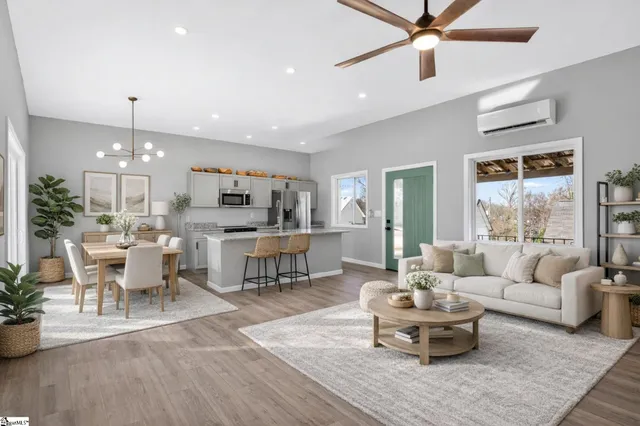 $315,000 | 35 Henry Street, Greenville, SC 29605