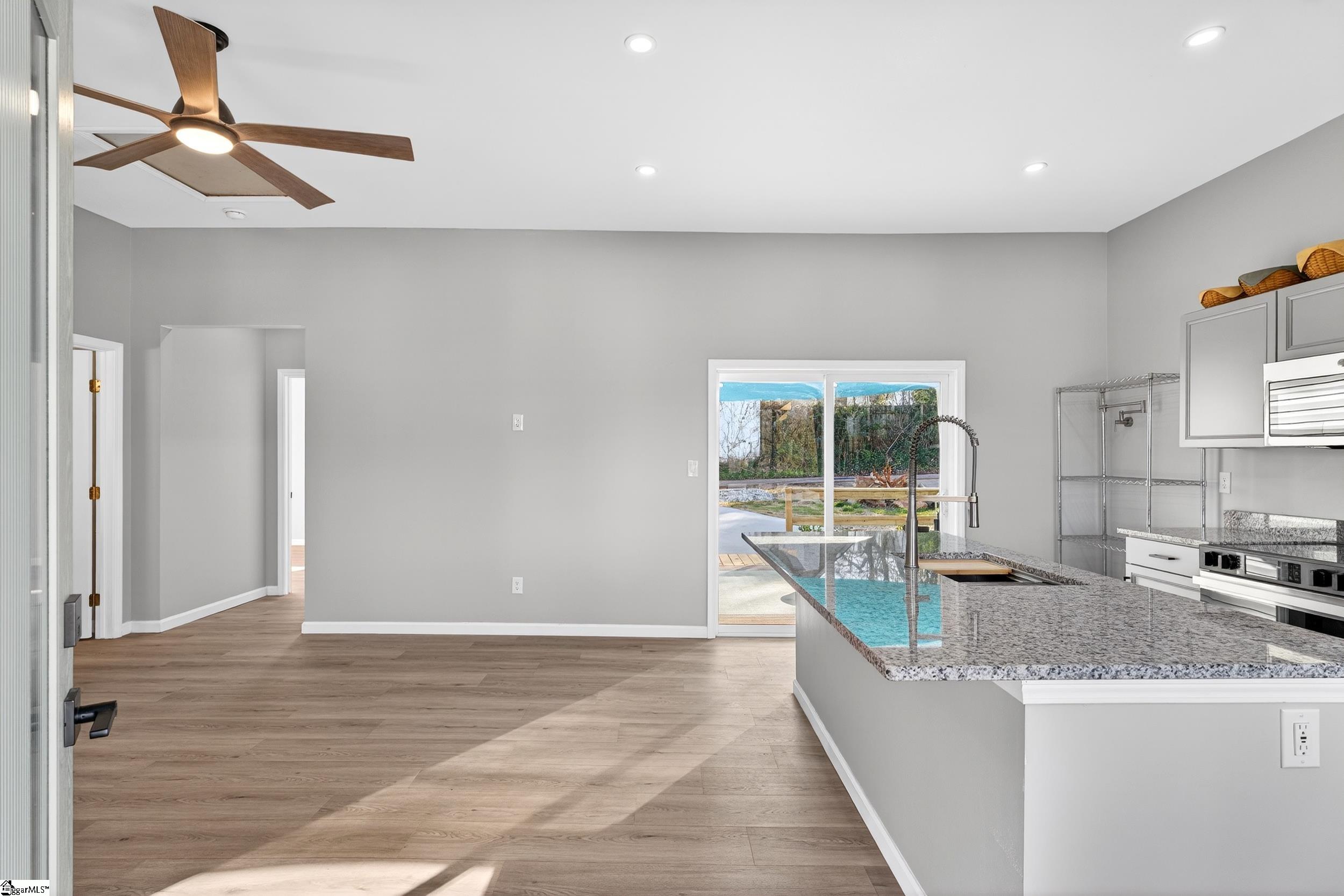 35 Henry Street Greenville, SC 29605 - Photo 31 of 38