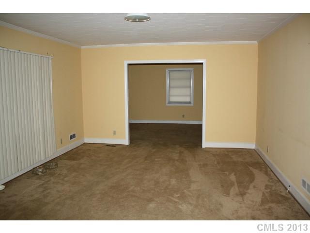 735 Belleview Road Rock Hill, SC 29730 - Photo 5 of 12 a view of an empty room with closet and a window