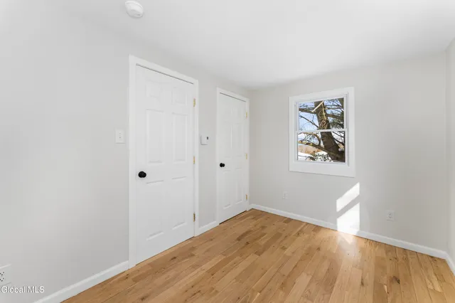 $384,800 | 2221 Highway 385, Athens, NY 12015