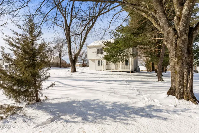 $384,800 | 2221 Highway 385, Athens, NY 12015