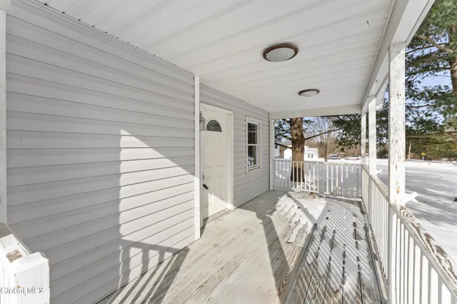 $384,800 | 2221 Highway 385, Athens, NY 12015