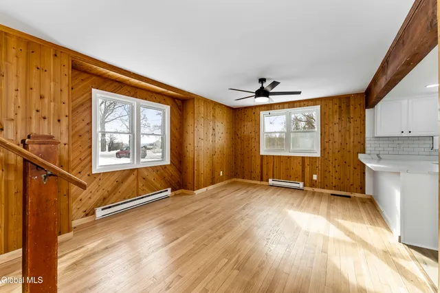 $384,800 | 2221 Highway 385, Athens, NY 12015