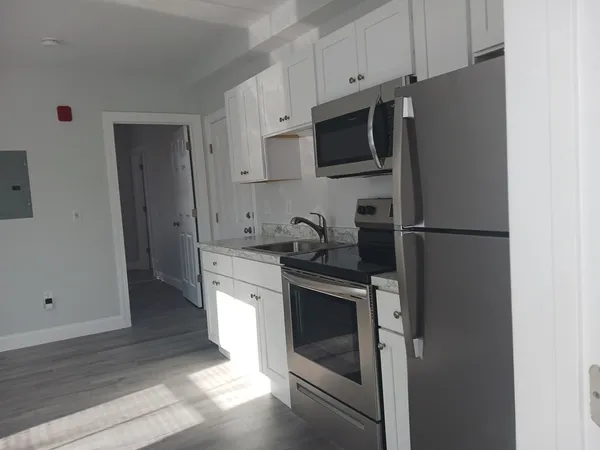 $1,875 | 11 South Park Avenue, Unit 3, Plymouth, MA 02360