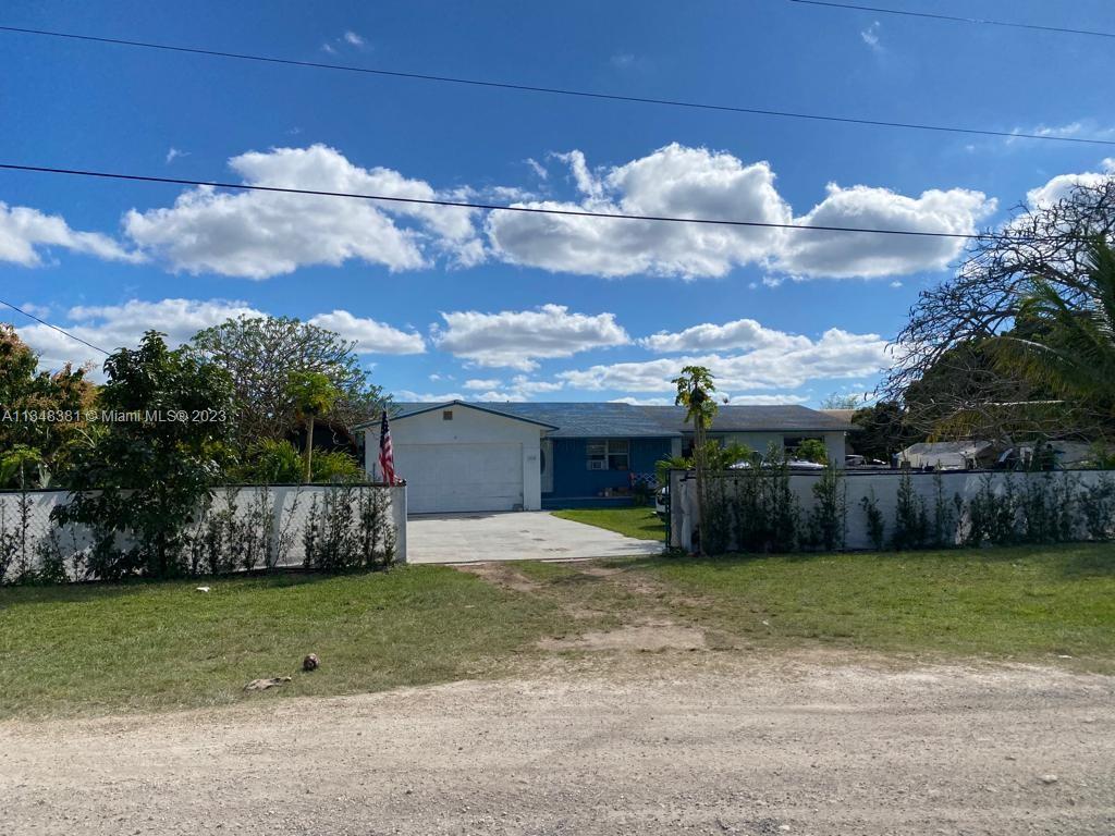 Everglades Homestead, FL 33030 - Photo 1 of 11 a view of a garden