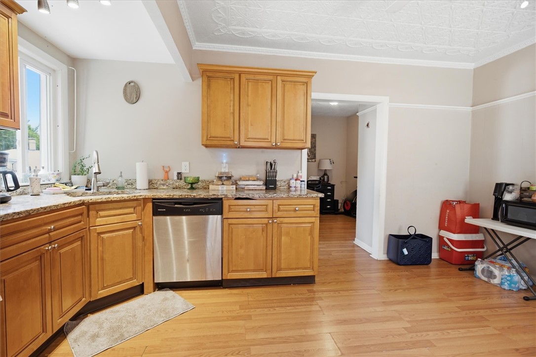 44 Warwick Road Pawtucket, RI 02861 - Photo 19 of 50