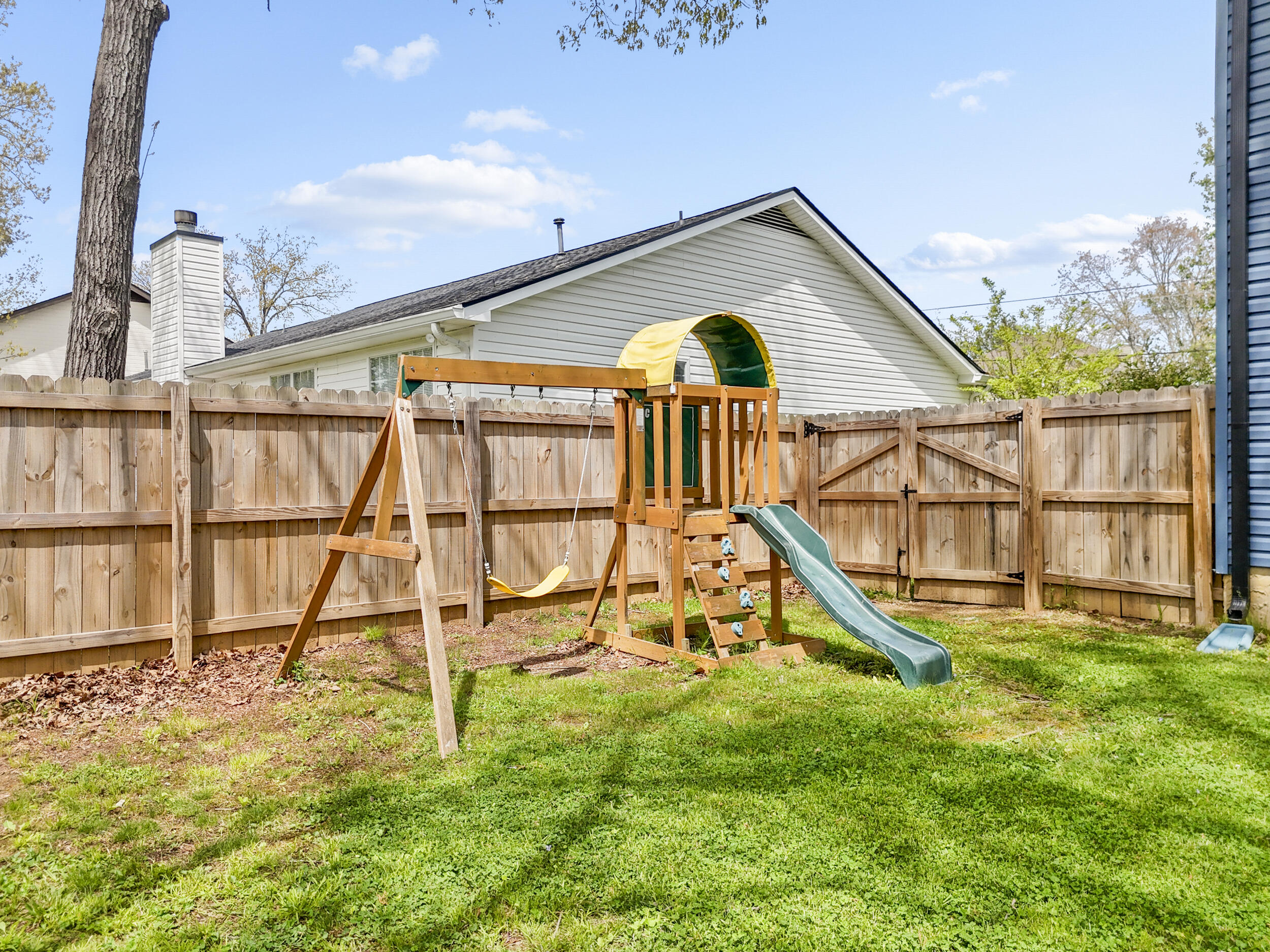 8712 Oak View Drive Chattanooga, TN 37421 - Photo 22 of 27 dji_20260407013439_0884_d