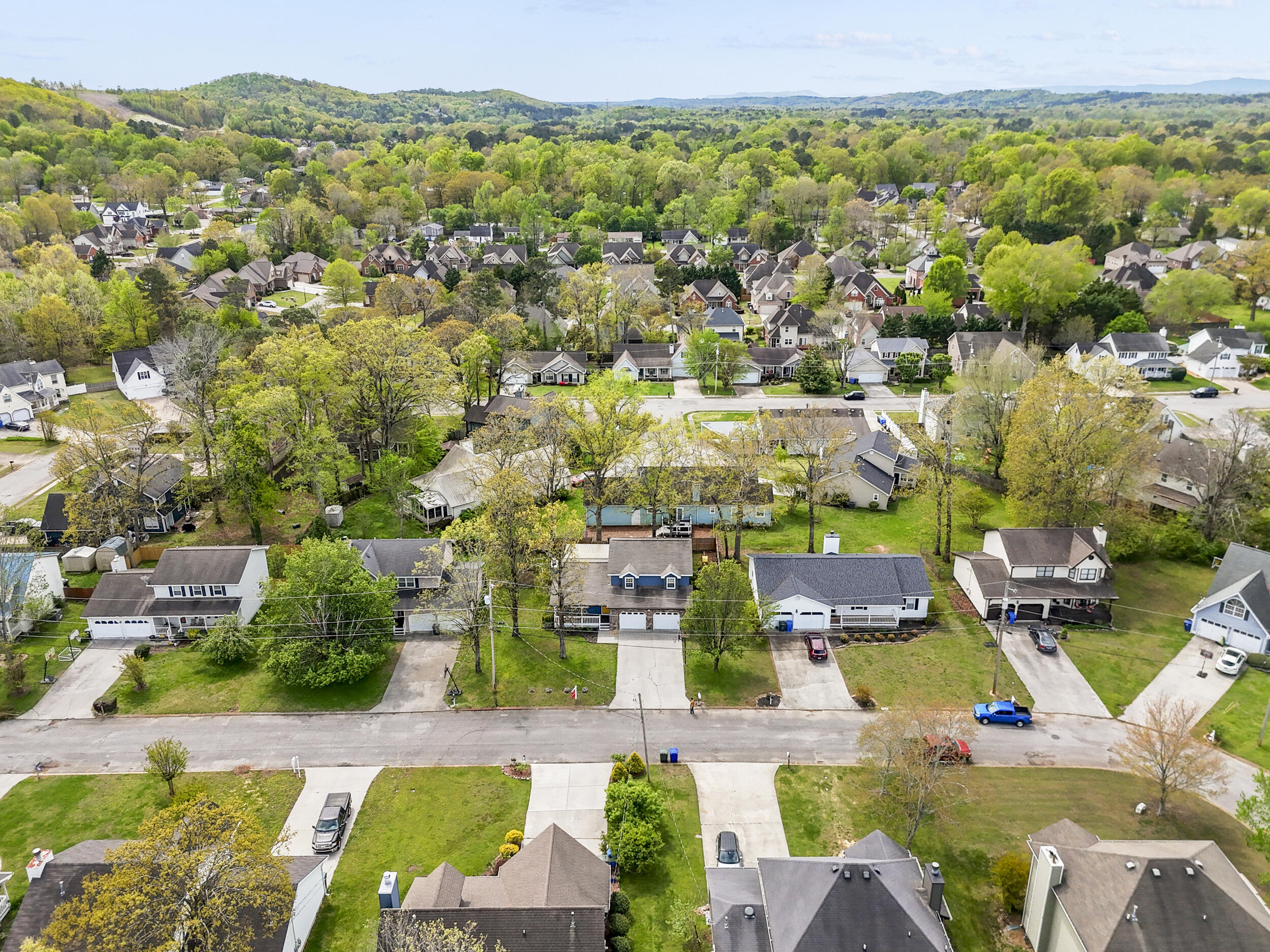 8712 Oak View Drive Chattanooga, TN 37421 - Photo 26 of 27 dji_20260407013849_0917_d
