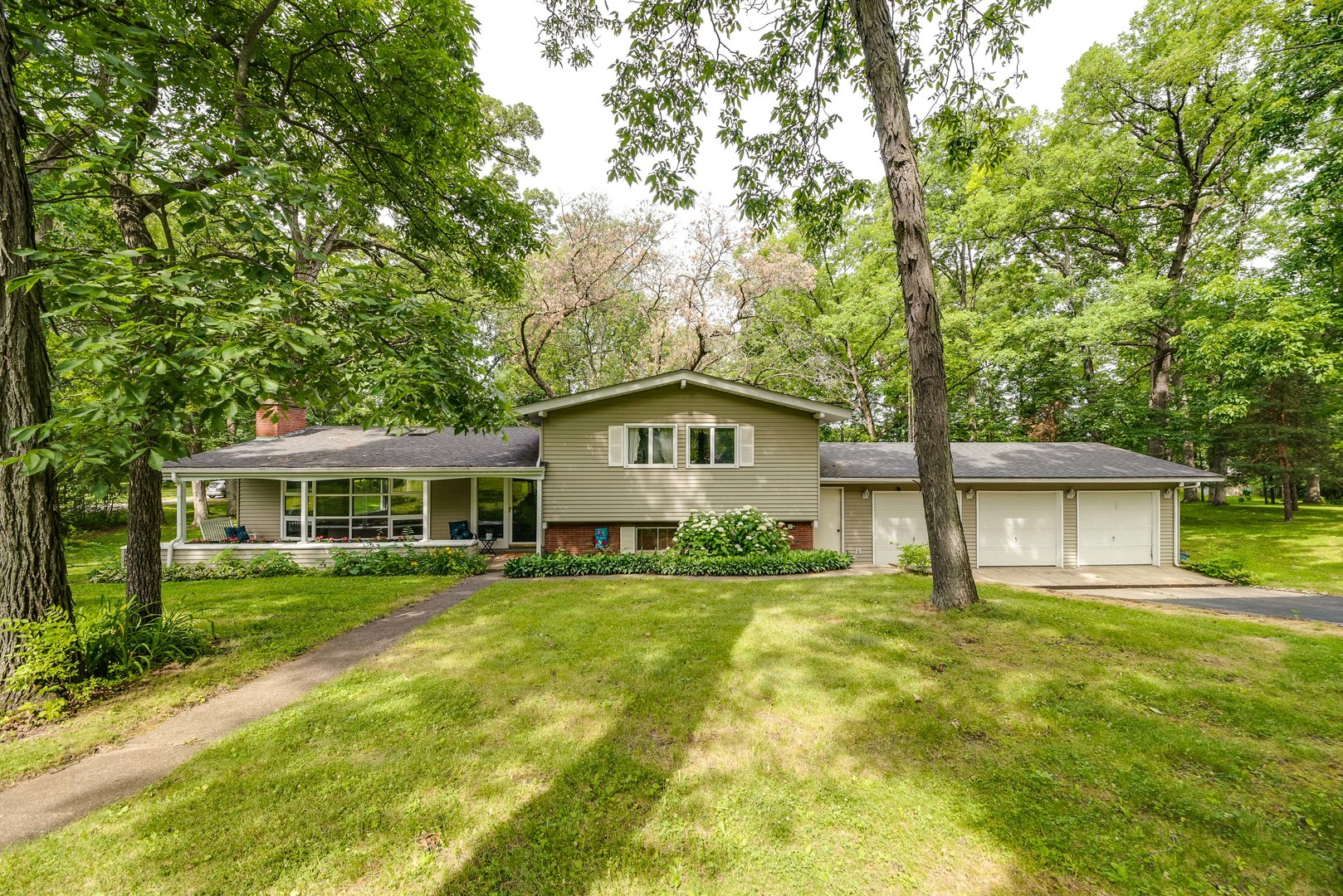 a house view with a outdoor space