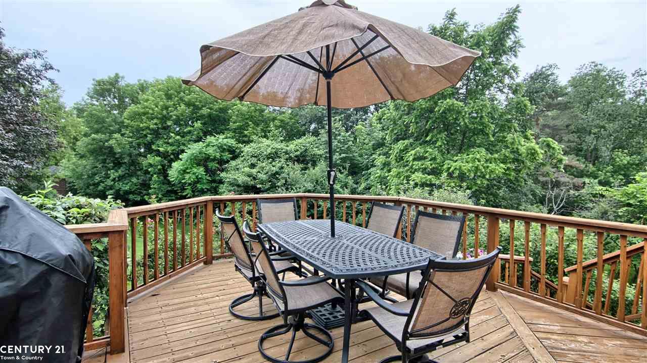 172 Grosvenor Drive Rochester Hills, MI 48307 - Photo 34 of 36