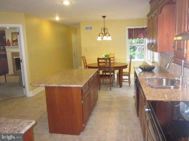 248 Buckfield Drive Lititz, PA 17543 - Photo 4 of 25 Gallery Image 4