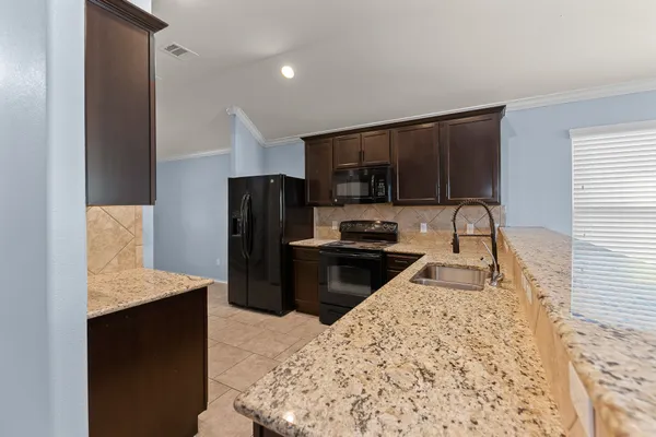 $1,895 | 244 Chickadee Lane, Leander, TX 78641