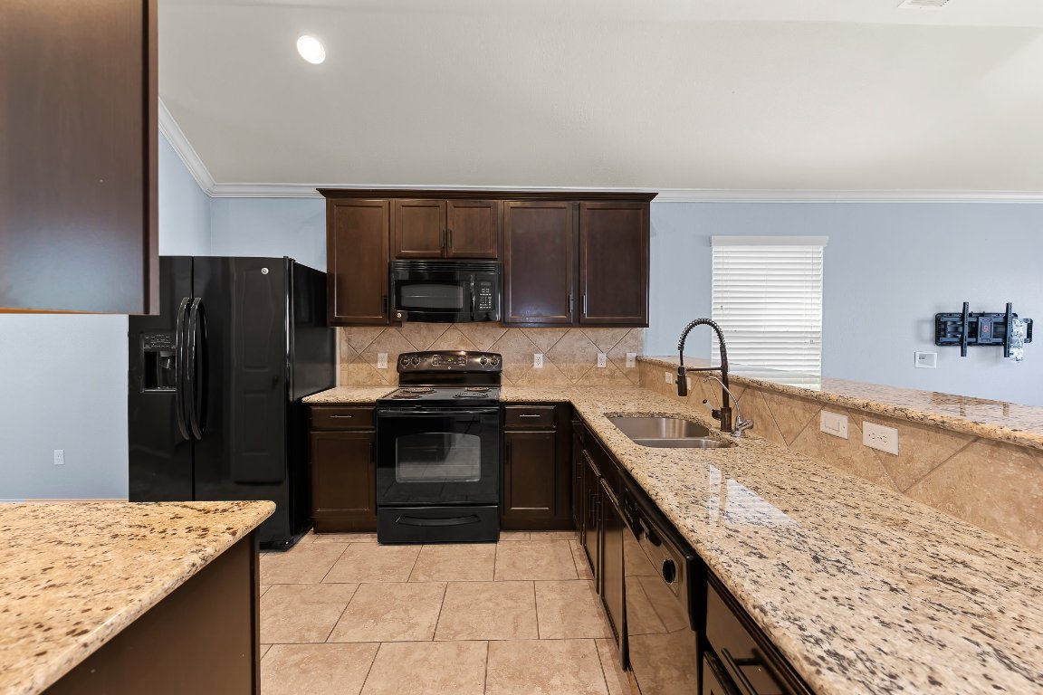 244 Chickadee Lane Leander, TX 78641 - Photo 13 of 40