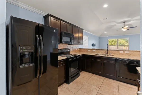 $1,895 | 244 Chickadee Lane, Leander, TX 78641